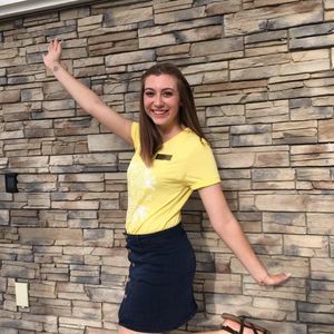 Meet your Posher, Caitlin